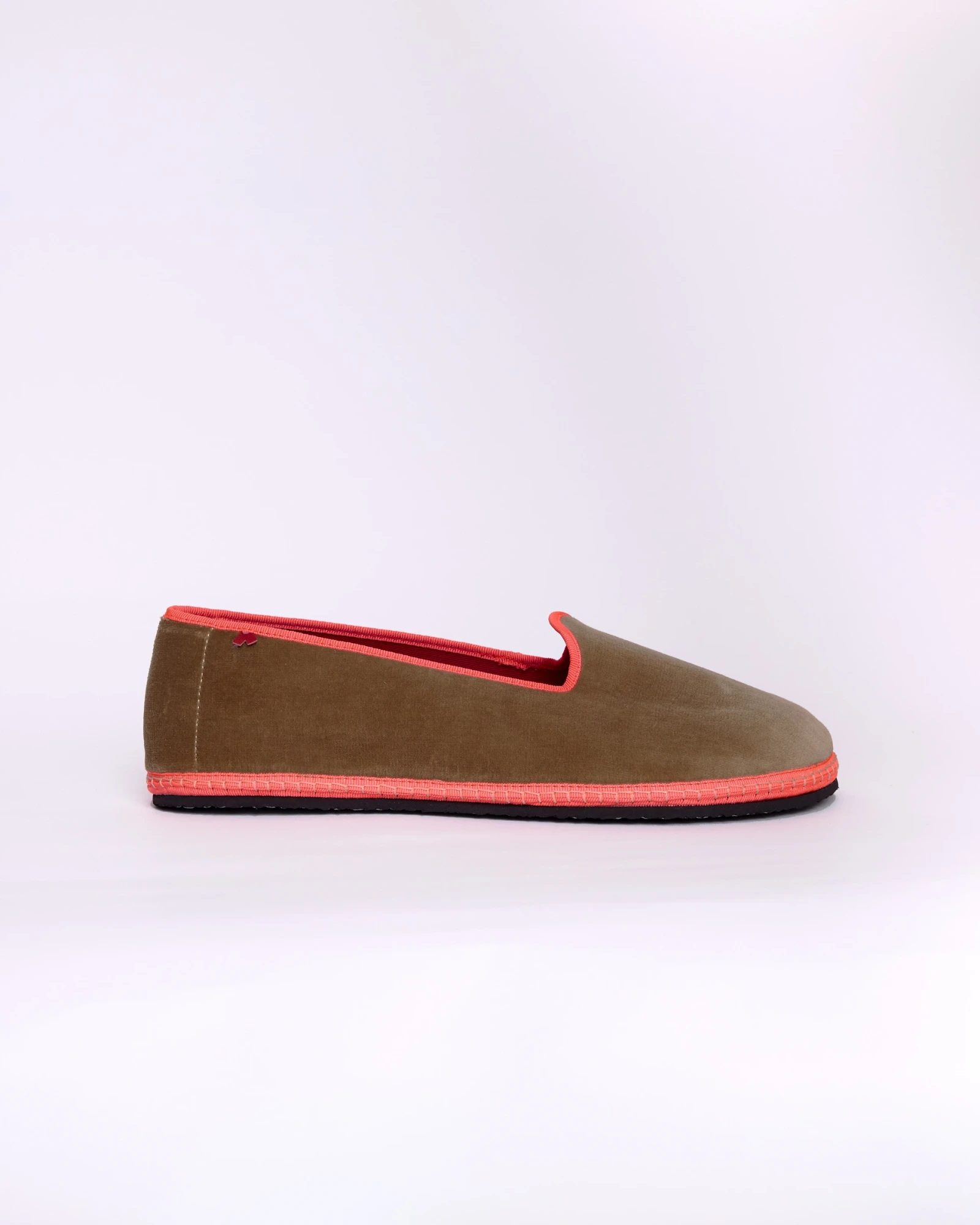 Слипоны Barevene Slipper Fiamma — фото 1 из 8